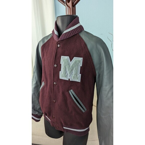 Holloway man’s Recycled Wool / Leather Jacket Size S.